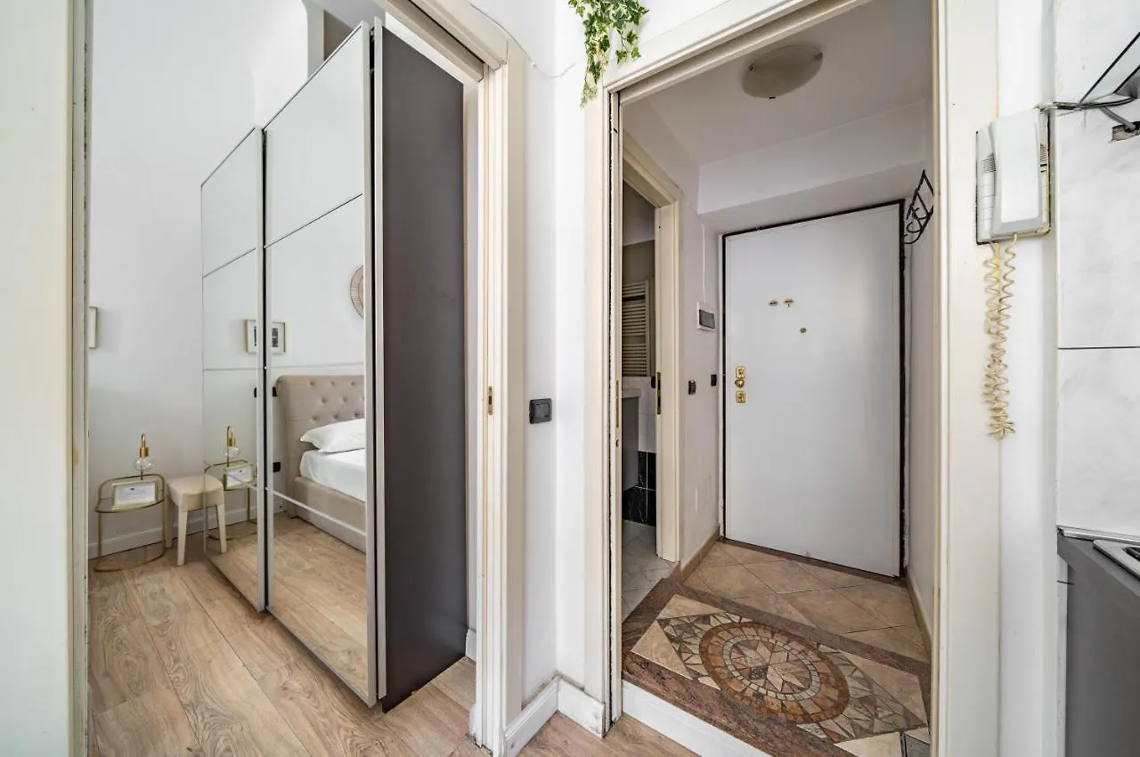 Isola And Garibaldi District Lovely Apartment Milan